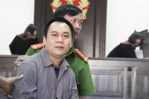 Vụ lùi xe trên cao tốc: VKS nhận định về tài xế xe container