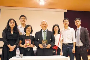 Hiệp sĩ Bắc Ðẩu Bội tinh và dự án Cấy nền