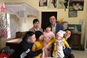 Cái tết bình an của mẹ con bé Bình An