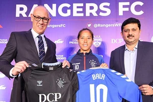 Nữ tuyển thủ Ấn Độ sang châu Âu, còn nữ tuyển thủ VN?