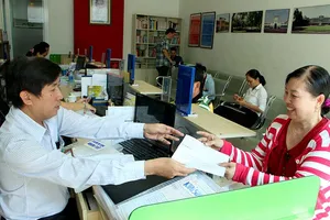 Văn hóa công sở: Phải mang tinh thần phục vụ