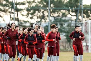 Bóng vẫn lăn ở châu Á giữa dịch virus Corona