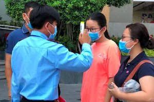 Nhiều chung cư chống dịch Corona