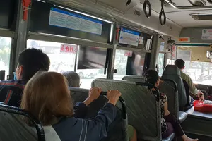 Xe buýt, taxi, xe công nghệ đìu hiu vì Corona