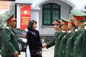 Phó Chủ tịch nước thăm, làm việc với Tổng cục II Bộ Quốc phòng