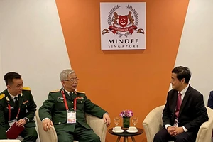 Việt Nam-Singapore tham vấn hoạt động quân sự-quốc phòng ASEAN