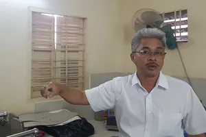 Xây trụ sở nhà nước làm nghiêng nhà dân