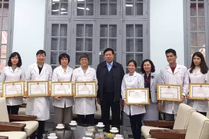 Việt Nam là 1 trong 4 nước phân lập thành công COVID-19