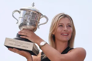 Sharapova giải nghệ, nhà tài trợ ‘làm khó’ làng banh nỉ