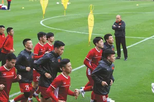 Giao hữu Việt Nam - Kyrgyzstan: Cổng vẫn ‘hờ’ với người hâm mộ