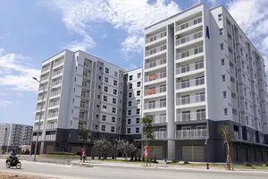 Mỏi mắt chờ căn hộ bình dân