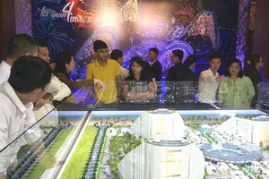 Bất chấp COVID-19, vốn ngoại bắt đầu rót vào bất động sản