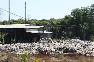 Dân khốn khổ vì 2 cơ sở sản xuất gây ô nhiễm