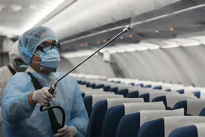 Cách ly 57 người liên quan khách Nhật nhiễm COVID-19