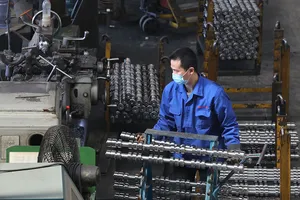 Báo Trung Quốc: Nhiều nhà máy ‘giả vờ phục hồi’ sau dịch