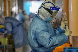 COVID-19: Phòng, chống đúng, số ca chết có thể giảm gấp 10 lần