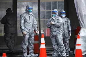 COVID-19: Miễn nhiễm cộng đồng và sai lầm của Anh