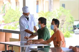 Huy động SV năm cuối trường y sẵn sàng chống dịch COVID-19