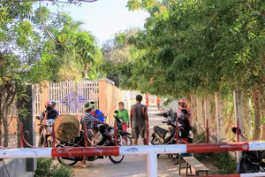 100 chiến sĩ dồn sức chống dịch tại Văn Lâm 3