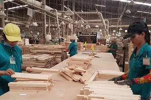 Thủy sản, gỗ gồng mình ứng phó với khách Mỹ, EU hủy đơn hàng