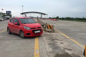 Hải Phòng giải thích về việc bắt xe, người ngoại tỉnh quay đầu