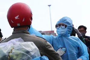 Những người gác ‘cổng’, ngăn dịch cho TP.HCM