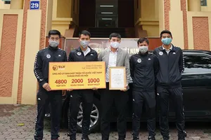 Nghĩa cử đẹp của các nhà vô địch