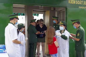 Biên phòng căng mình chặn dịch từ xa