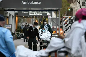 Lý do Mỹ thất bại trong cuộc chiến COVID-19