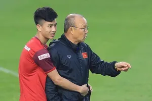 Khi ông Park giật gấu vá vai…