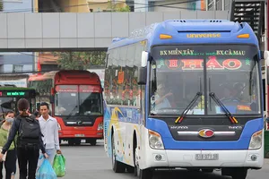 Xe khách 35 tỉnh nguy cơ thấp được lưu thông qua lại