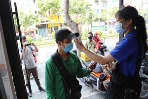 Việt Nam sẽ không có đỉnh dịch COVID-19?