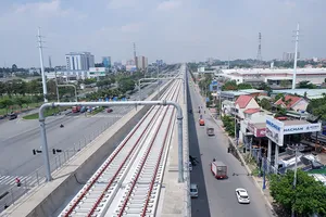 Lo dự án metro số 1 chậm tiến độ vì COVID-19
