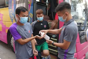 Giảm nguy cơ dịch, V-League hồi hộp chờ tái xuất