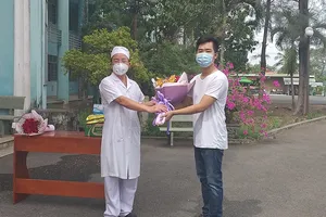 Phó Thủ tướng: Không chủ quan khi dịch bệnh còn rình rập