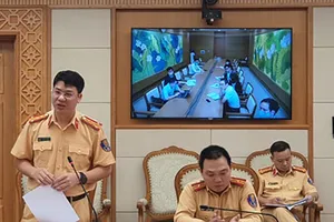 Sửa luật để dân dễ nộp phạt giao thông qua mạng