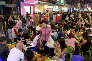 Trừ vũ trường, karaoke, các dịch vụ khác được mở cửa lại