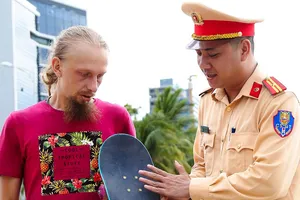 Đà Nẵng chi 14 tỉ cho công an học ngoại ngữ