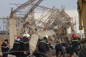Sập tường công trình ở Đồng Nai, nhiều người chết