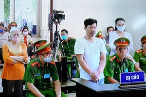 Chị em dùng quan tài gây rối lãnh 9 năm tù