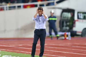 Nhiều đối thủ của bóng đá Việt Nam còn gặp khó