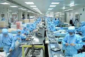 Đề nghị giảm thuế và chưa tăng lương cơ sở