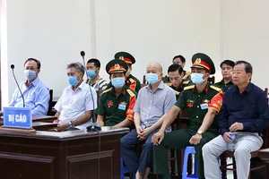 Út ‘trọc’ lãnh 20 năm tù