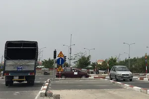 Thi sát hạch lái xe: Lo rớt vì bộ đề 600 câu