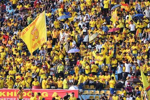 Bóng đá Việt Nam trở lại như chưa hề có dịch