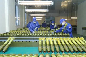 Thủ tướng: Đột phá trong công nghiệp quốc phòng, an ninh