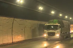 Hầm Hải Vân 1 vẫn chi chít vết nứt