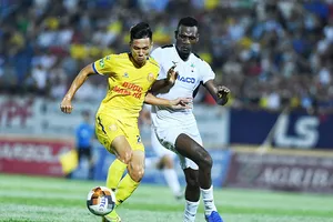 HA Gia Lai đánh đu với số phận