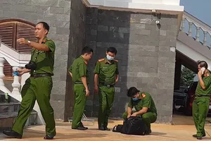 Vụ tự tử tại tòa Bình Phước: Nghi lọt người, lọt tội