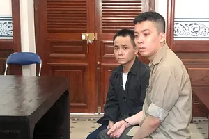 Ly kỳ vụ án trộm điện thoại Vertu… 450 triệu